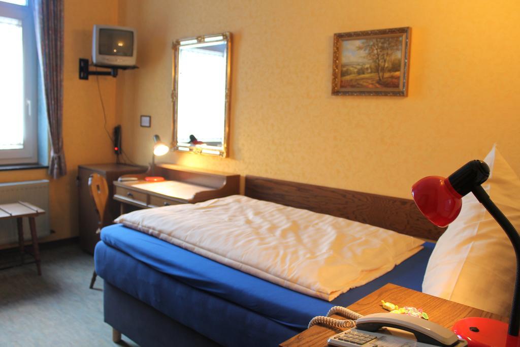 Hotel Adler Düsseldorf Dış mekan fotoğraf