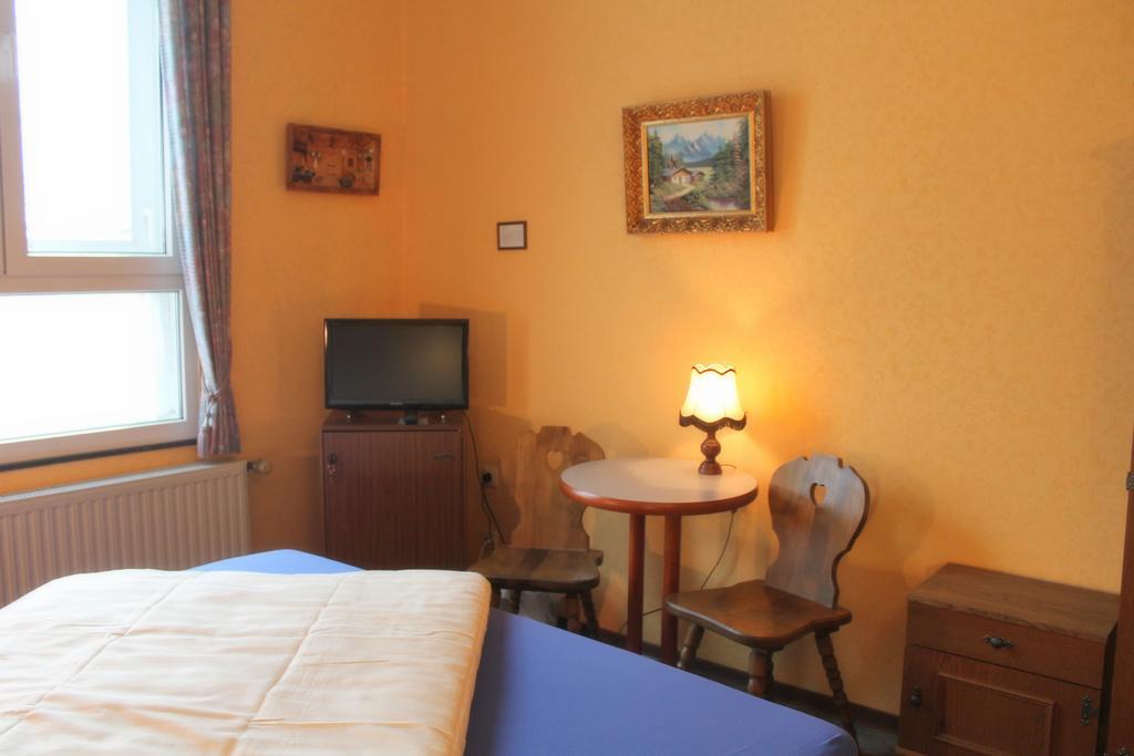 Hotel Adler Düsseldorf Dış mekan fotoğraf
