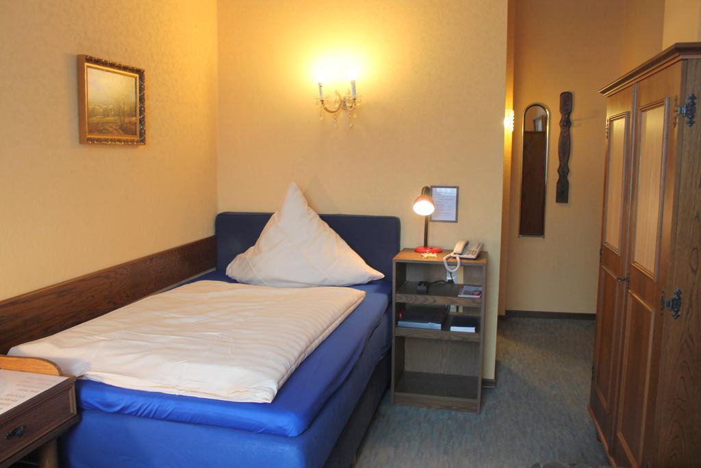 Hotel Adler Düsseldorf Dış mekan fotoğraf